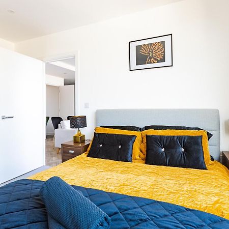 Luxury Apt Near Canary Wharf With Stunning Views Londen Buitenkant foto